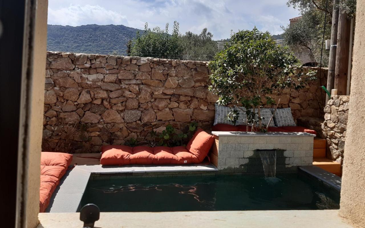 Maison 2 Chambres Et Piscine Chauffee Entre L'Ile Rousse Et Монтичело Екстериор снимка